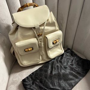 (SOLD) GUCCI bamboo pebble white backpack